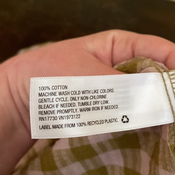 Universal Threads Oversized Plaid Cropped Top - Picture 8 of 8